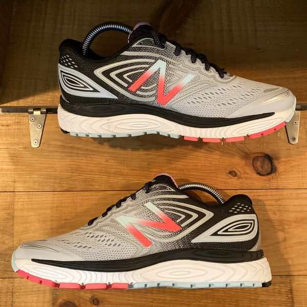 New Balance 880 v7 Running shoes Womens size 8.5 2E Extra Wide for Sale in Las Vegas, NV - OfferUp