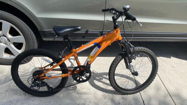 diamondback bicycles cobra youth mountain bike