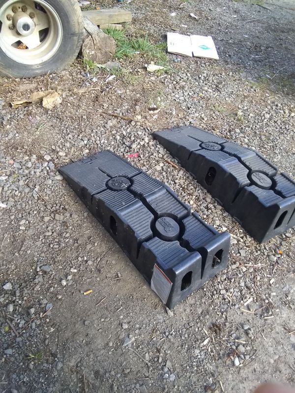 Rhino ramps max (only used once). for Sale in Vancouver