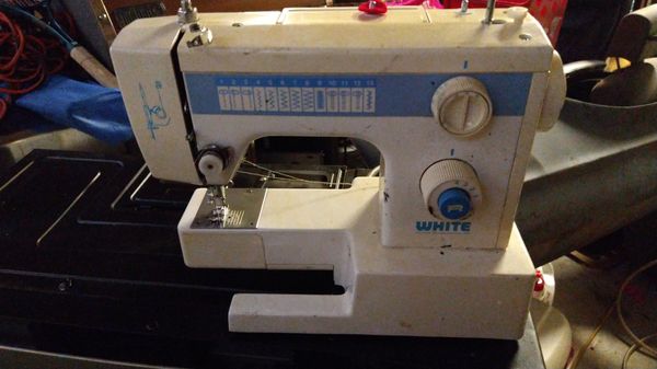 White Brand Sewing Machine model 1418 for Sale in Apopka, FL - OfferUp