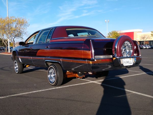 1996 Cadillac Fleetwood lowrider for Sale in Tracy, CA - OfferUp