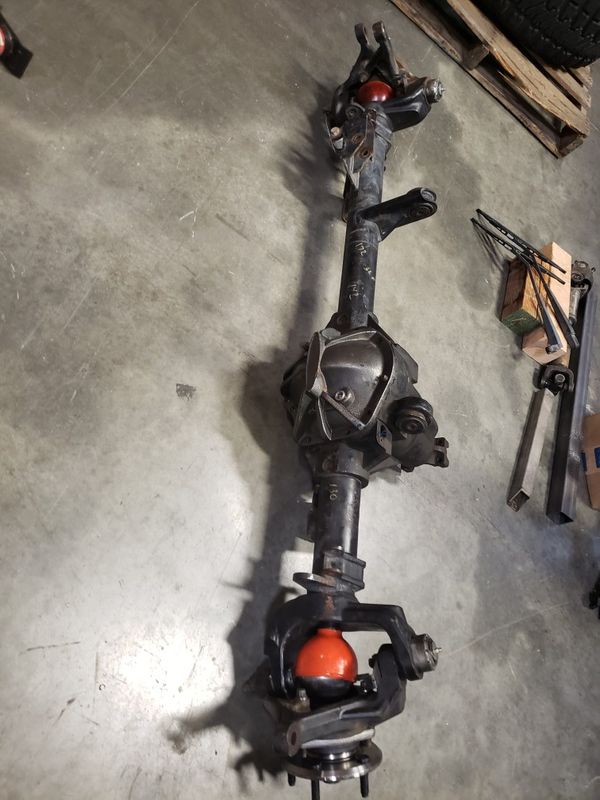 Dynatrac Jk Rubicon dana 44 front axle with rcv axles for Sale in