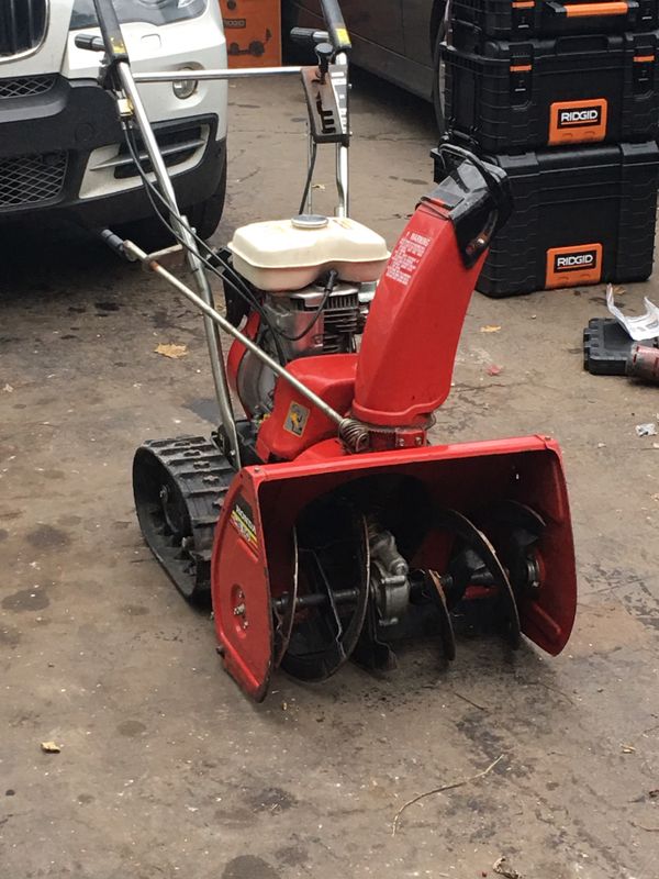 Honda Snow Blower With Tank Tracks! L@@k! for Sale in Edison, NJ - OfferUp