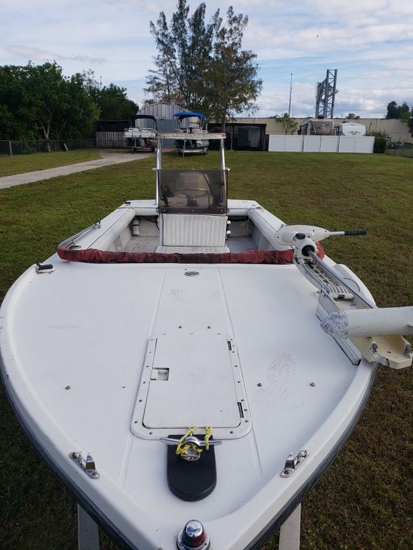 Willy Roberts 20 ft bay boat w/100hp johnson for Sale in Plantation, FL ...