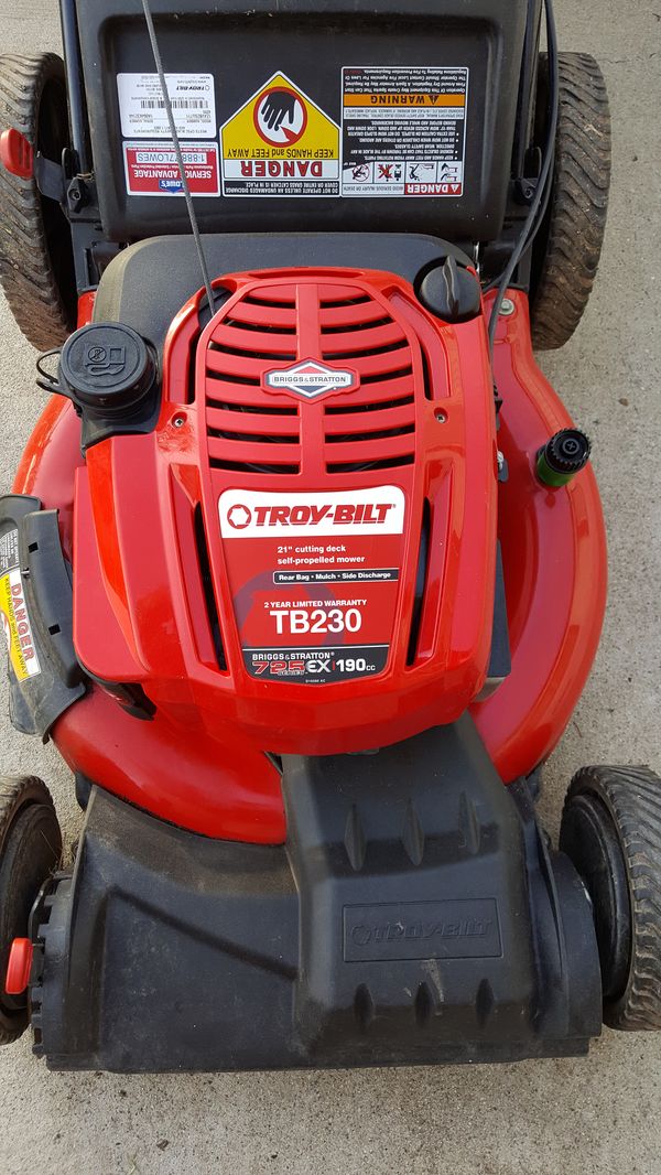 Troy bilt TB230 190cc self propelled lawn mower for Sale in Baldwin