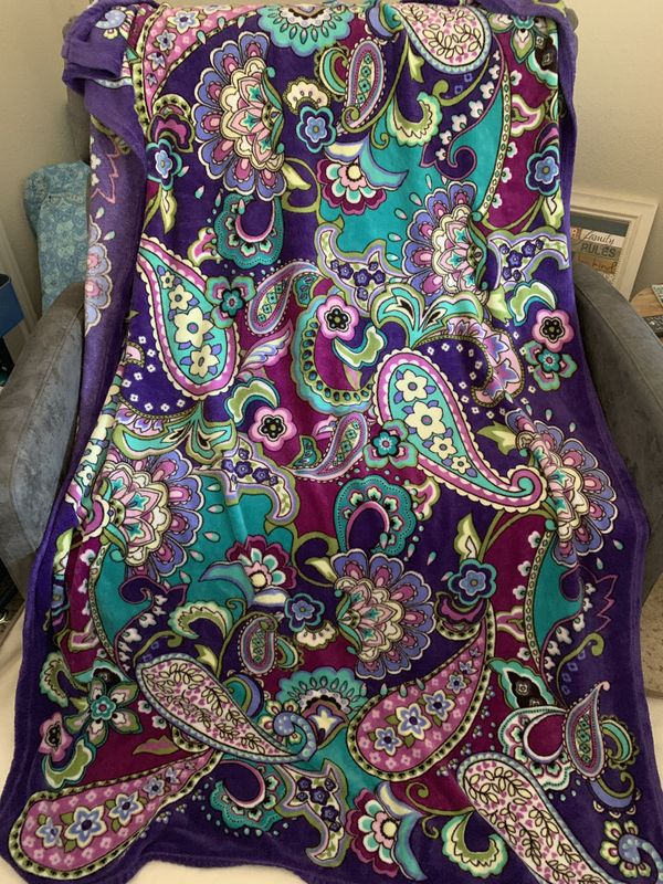 Vera Bradley purple paisley throw for Sale in Lewisville, TX - OfferUp