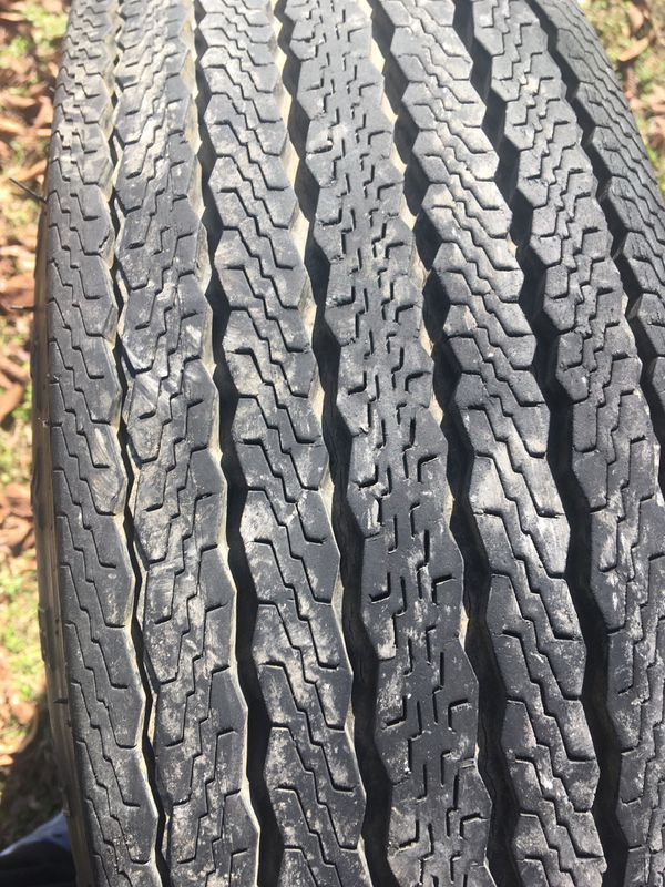 White wall tires for truck L78/15 for Sale in Duncanville, TX - OfferUp