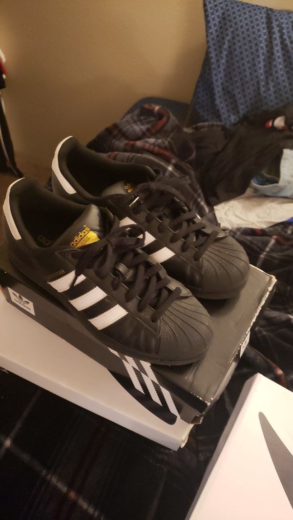 adidas shell toe black mid top