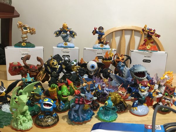 skylanders xbox figures