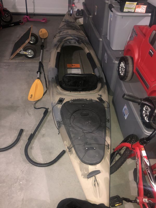 Field stream Eagle run 12 fishing kayak for Sale in Henderson, NV - OfferUp