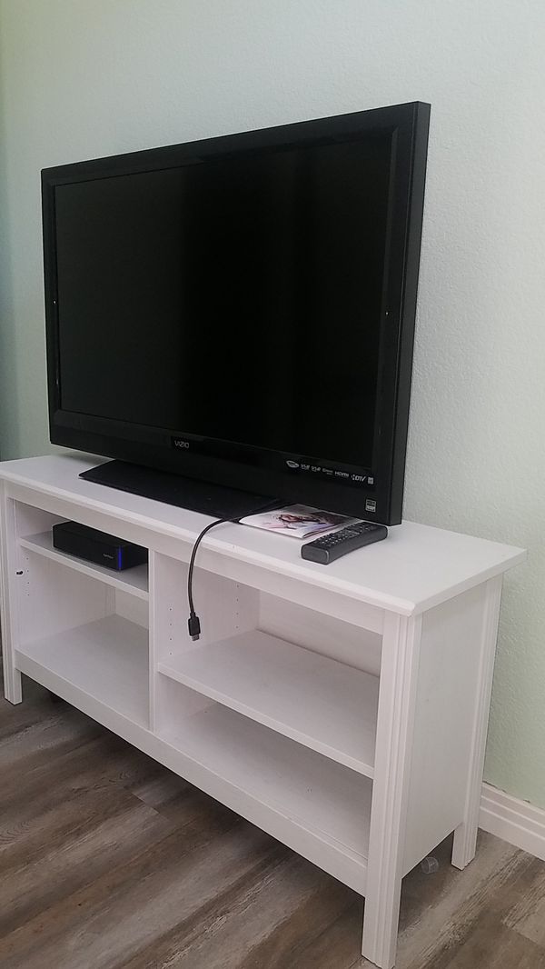 Ikea Brusali white TV stand with Vizio 42'' HD lcd ...