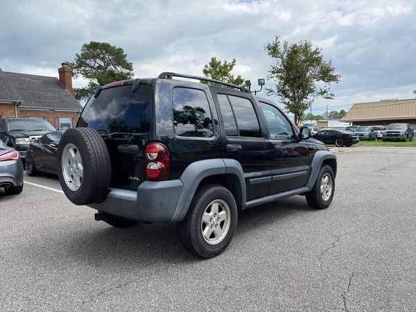 2006 jeep liberty 4x4 for Sale in Virginia Beach, VA - OfferUp