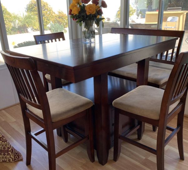 Expandable Counter-height Dining Table & Chairs for Sale in San Diego