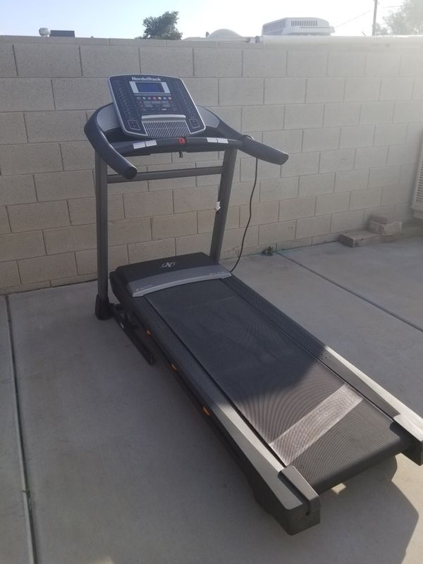 NordicTrack C900i 3.0 CHP TREADMILL for Sale in Phoenix, AZ OfferUp