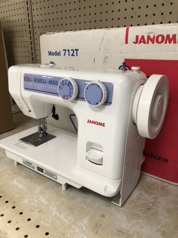 Janome 712T Sewing (Machine Only) for Sale in Houston, TX OfferUp