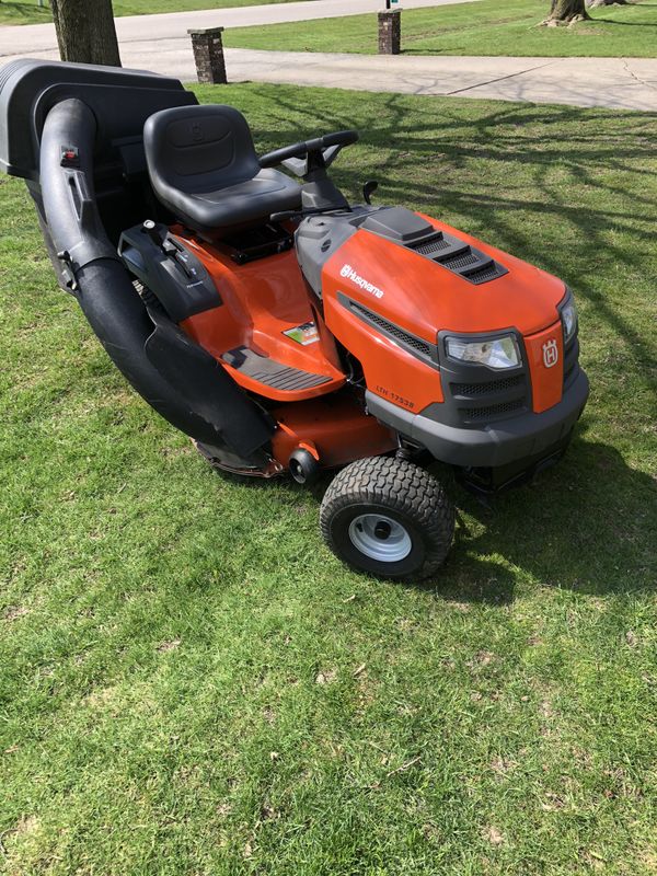 Husqvarna LTH17538 for Sale in Seattle, WA - OfferUp