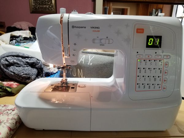 Husqvarna viking sewing machine for Sale in Roseville, CA - OfferUp