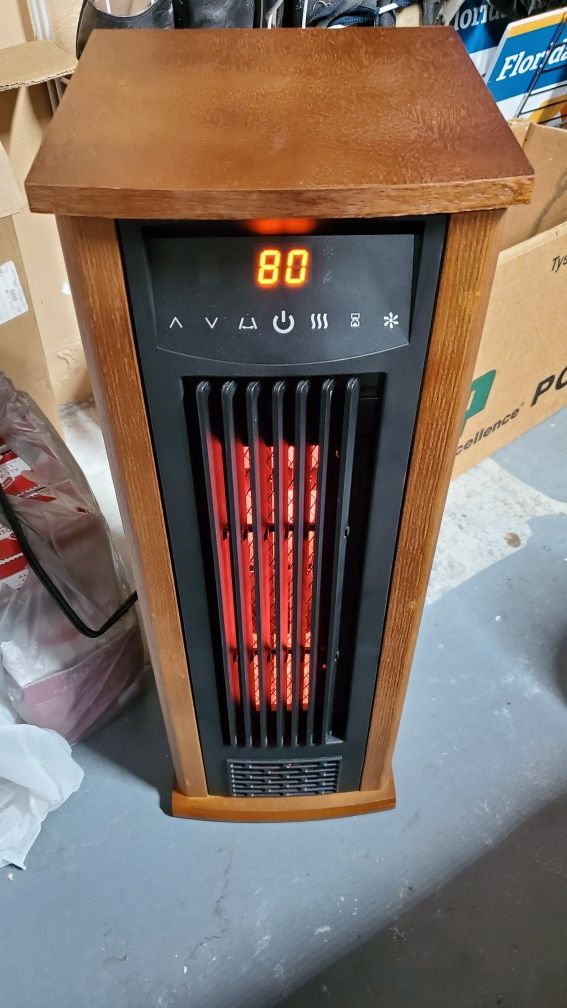 Mainstays Infrared Quartz Wood Pedestal Heater 1500W Indoor Light Wood