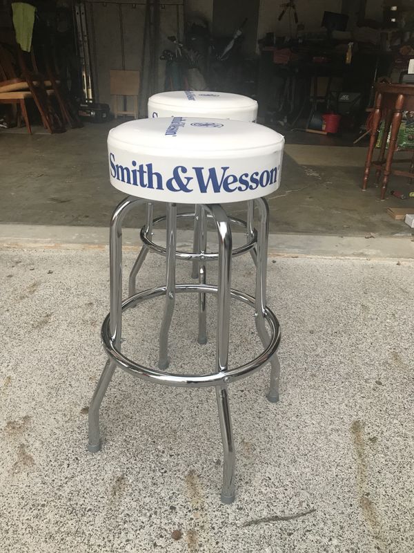 Smith Wesson Bar Stools For In Winston M Nc Offerup 100sold