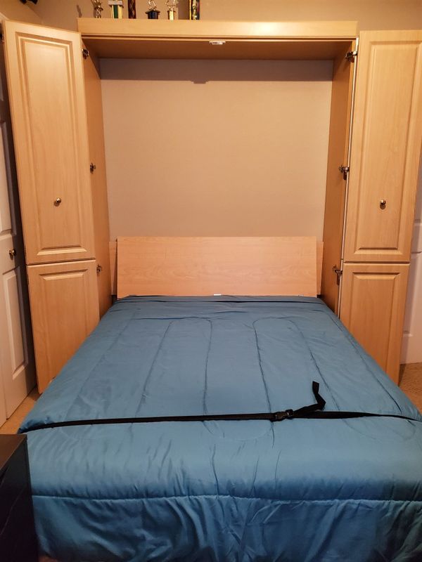 Full size Murphy Bed for Sale in Zephyrhills, FL OfferUp