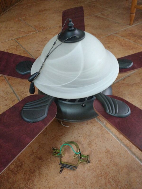 52 Ceiling Fan Model C525wh4 For In Newport News Va Offerup