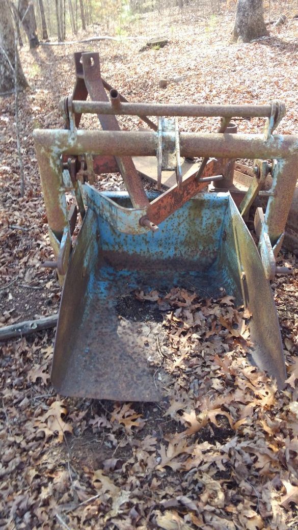 Three point hitch dirt pan scoop for Sale in Rutherfordton, NC OfferUp