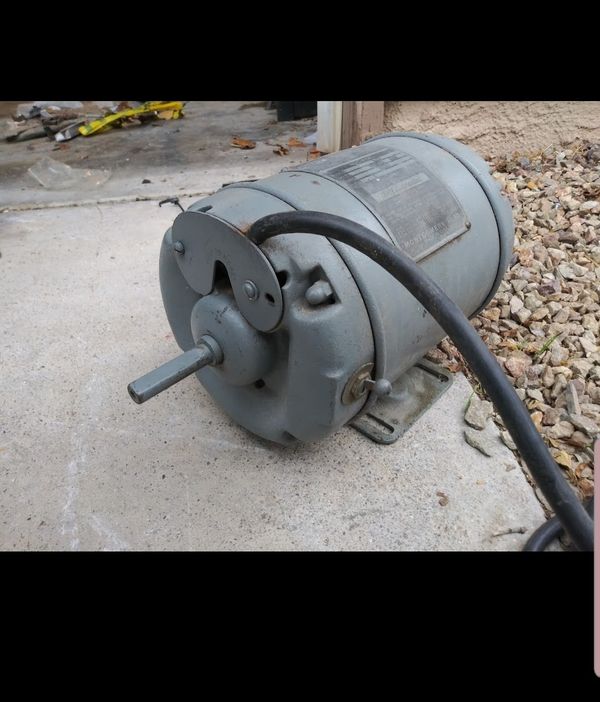 5 rebuilt electric motors plus 2 120v to 220v transformers valued at