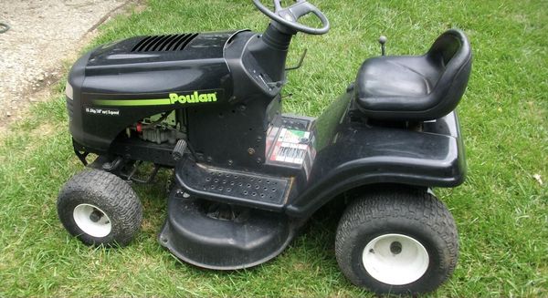 Poulan Pro 42 Inch Riding Mower