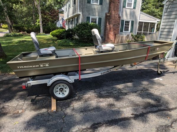 Tracker 1436 Jon boat for Sale in Barrington, RI - OfferUp