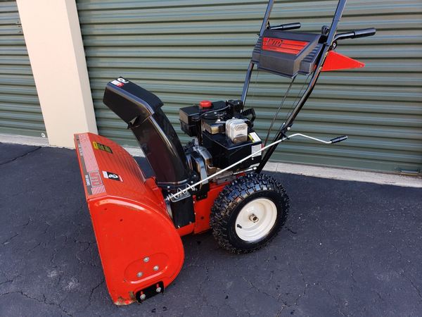 Yard Machines 2 stage Snow Blower 8HP Engine 26