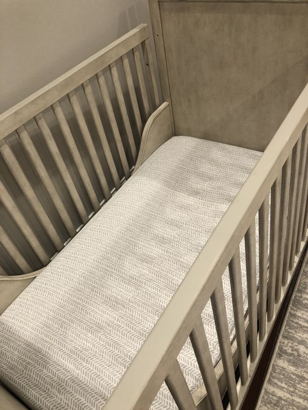 Restoration Hardware Baby Crib with Toddler conversion kit for Sale in