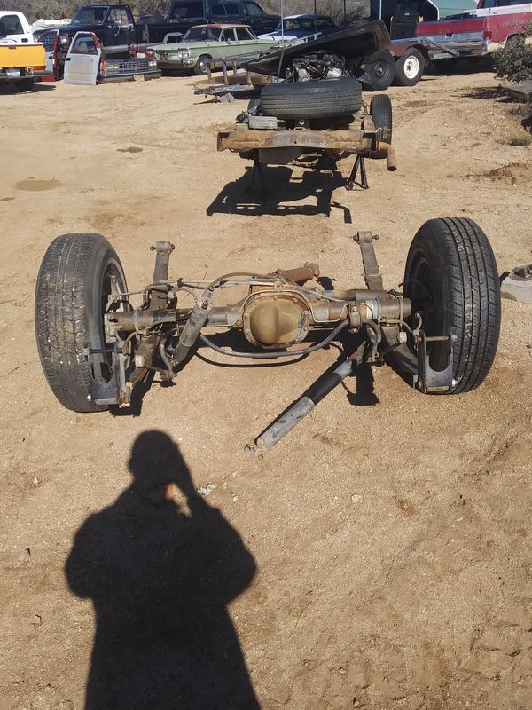 2000 Ford Explorer complete rear end for Sale in Kirkland, AZ OfferUp