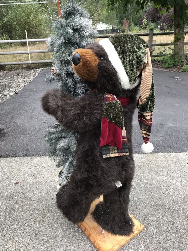 hugging christmas bear