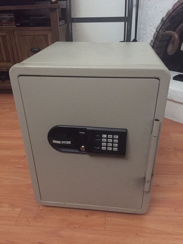 Fire Fyter safe Model FF3005 for Sale in Phoenix, AZ OfferUp