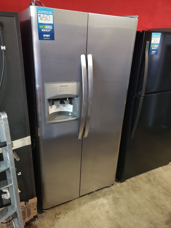 New Frigidaire Refrigerator 36" x 68.5" tall for Sale in Whittier, CA