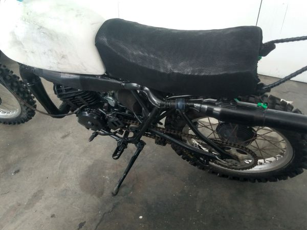 Yamaha 175cc dirt bike for Sale in Lynwood, CA - OfferUp