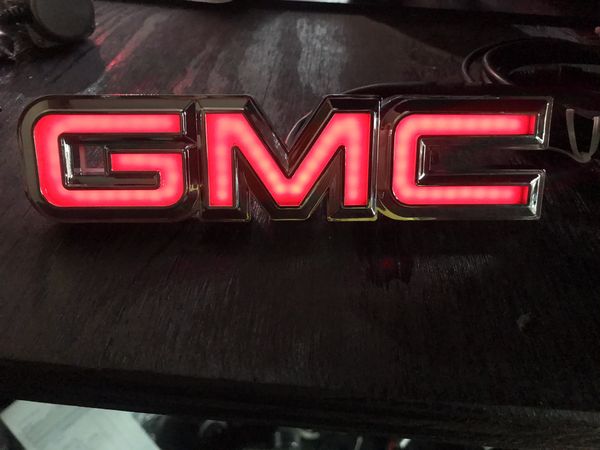 GMC Sierra LED Tailgate Logo Emblem - Black for Sale in Grand Prairie ...