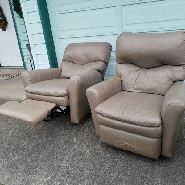 Recliner chairs for Sale in Wood Village, OR - OfferUp