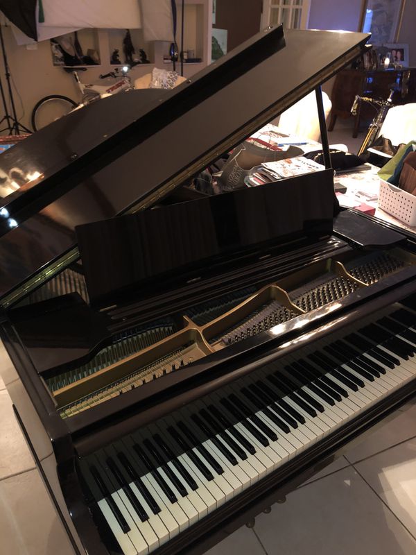 Ludwig baby grand piano for Sale in Miami Beach, FL OfferUp