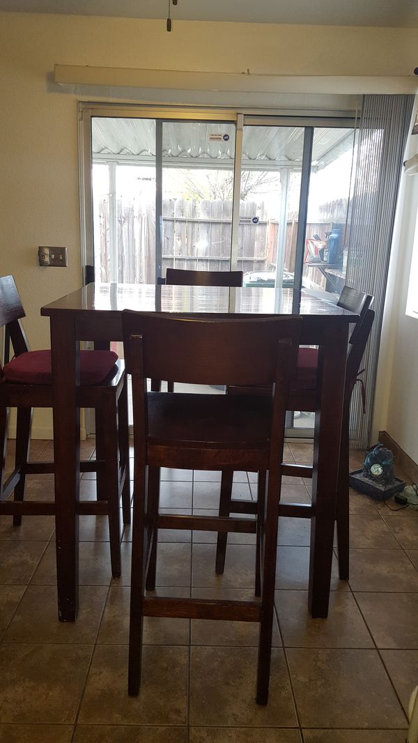 StocktonCa Muy Buena In Madera Comedor For Y Sale Offerup 4 Sillas Altas De ebH29IWEDY