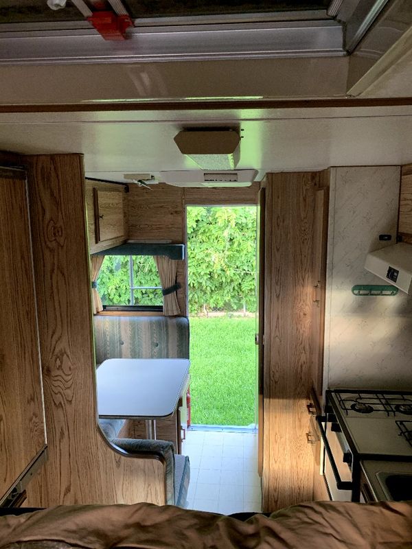 1989 Lance Squire camper for Sale in Monrovia, CA - OfferUp