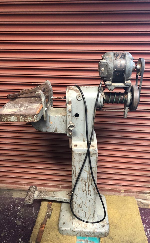 Davis & Wells Horizontal Boring Machine Drill Press Wood Working cast