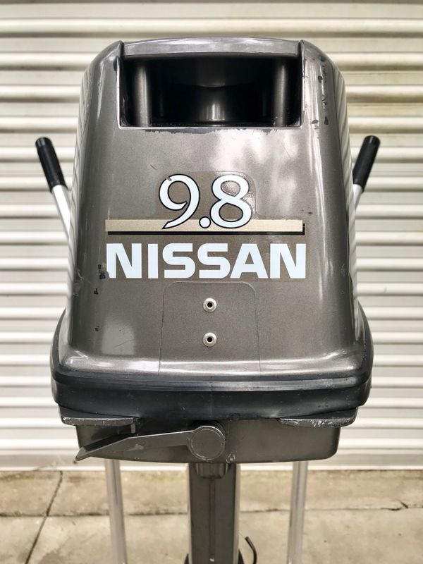 Nissan 9 8