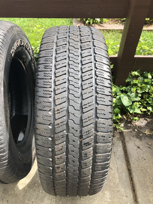 FOUR GOODYEAR WRANGLER SRA 275/65R18 TIRES for Sale in New Egypt, NJ