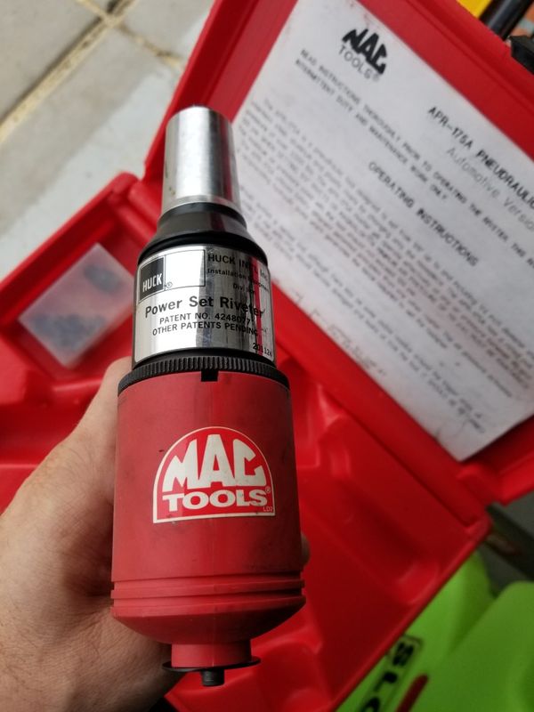 MAC TOOL AIR HYDRAULIC RIVET GUN KIT APR175K MADE U.S.A for Sale in