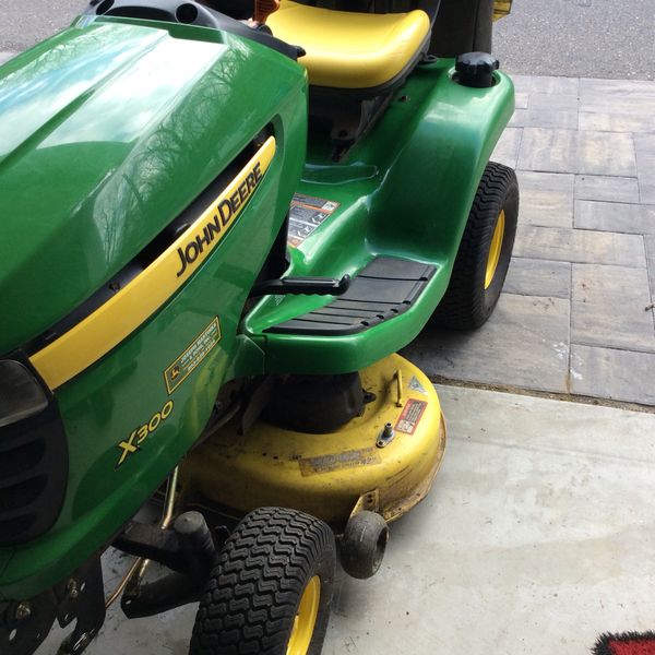 John Deere x300 mower with grass catcher attachment for Sale in Shelton