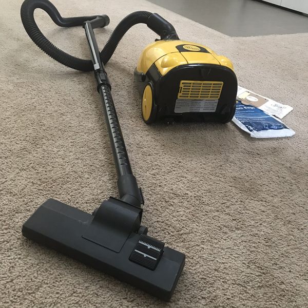 Eureka MAXIMA Canister vacuum for Sale in Tigard, OR - OfferUp