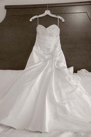 New and Used Wedding dress for Sale in Orlando FL - OfferUp