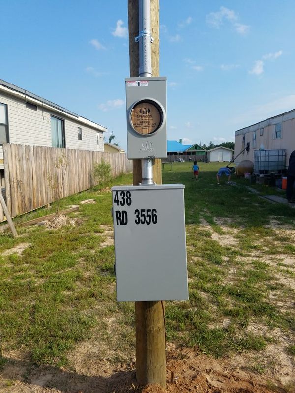 Poste de luz meter pole for Sale in Houston, TX OfferUp
