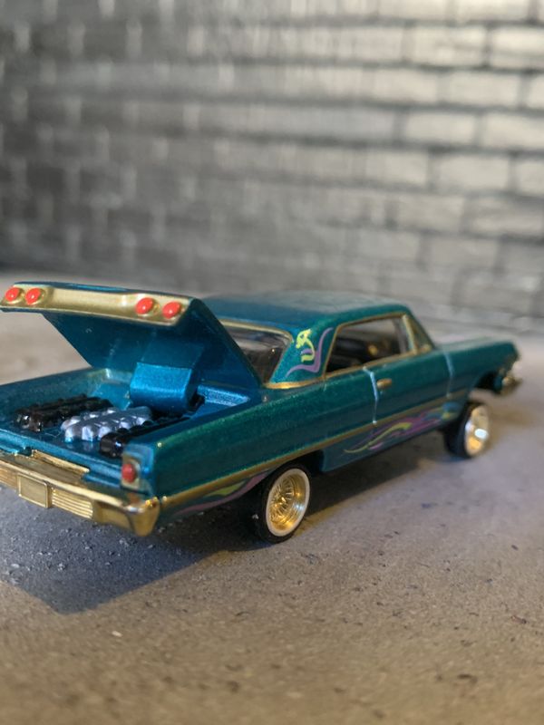 Lowrider by revell “”””””1/64 scale “””””””” like new for Sale in Los